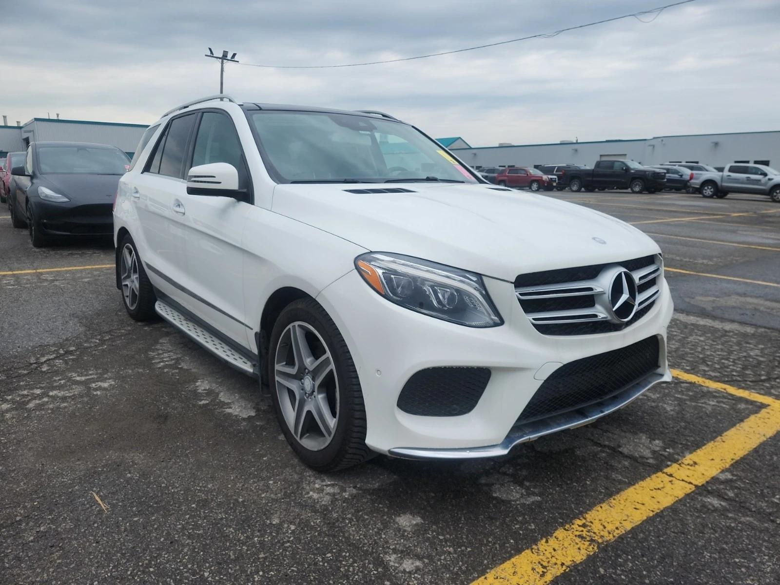 Mercedes-Benz GLE 350 D/АМГ ПАКЕТ/CARFAX/ПОДГРЕВ/ПАНОРАМА/ПАМЕТ, снимка 2 - Автомобили и джипове - 56012862