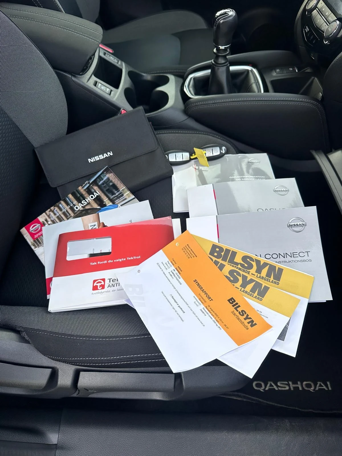 Nissan Qashqai 79000KM | Панорама | 360  камери , снимка 16 - Автомобили и джипове - 56250529