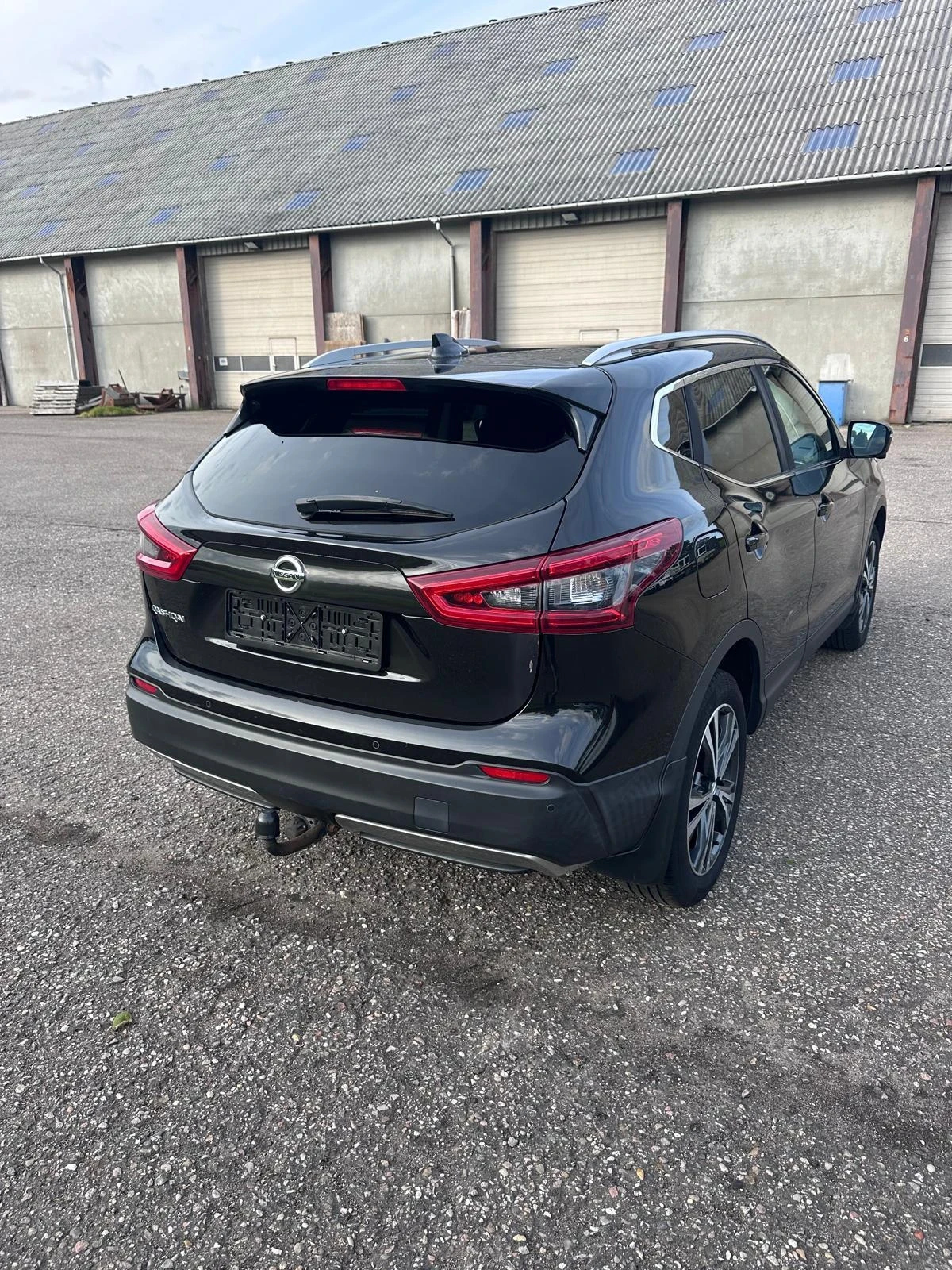 Nissan Qashqai 79000KM | Панорама | 360  камери , снимка 4 - Автомобили и джипове - 56250529