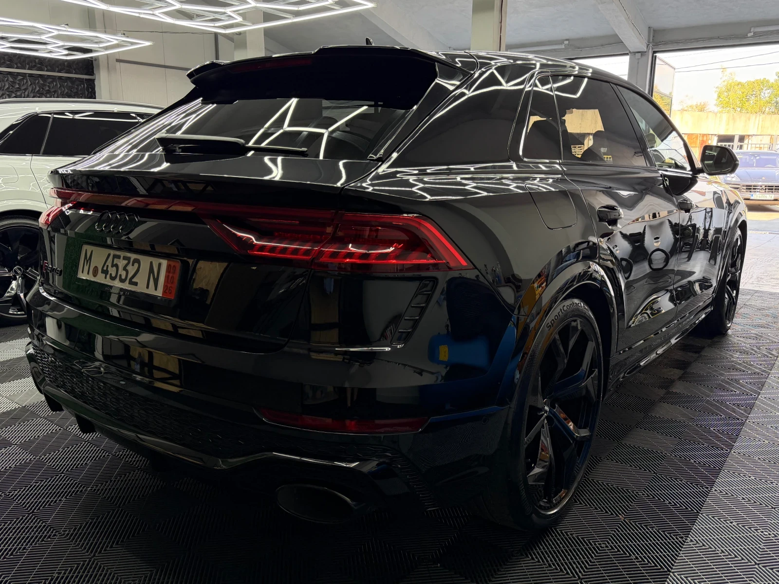 Audi RSQ8, снимка 4 - Автомобили и джипове - 56295442