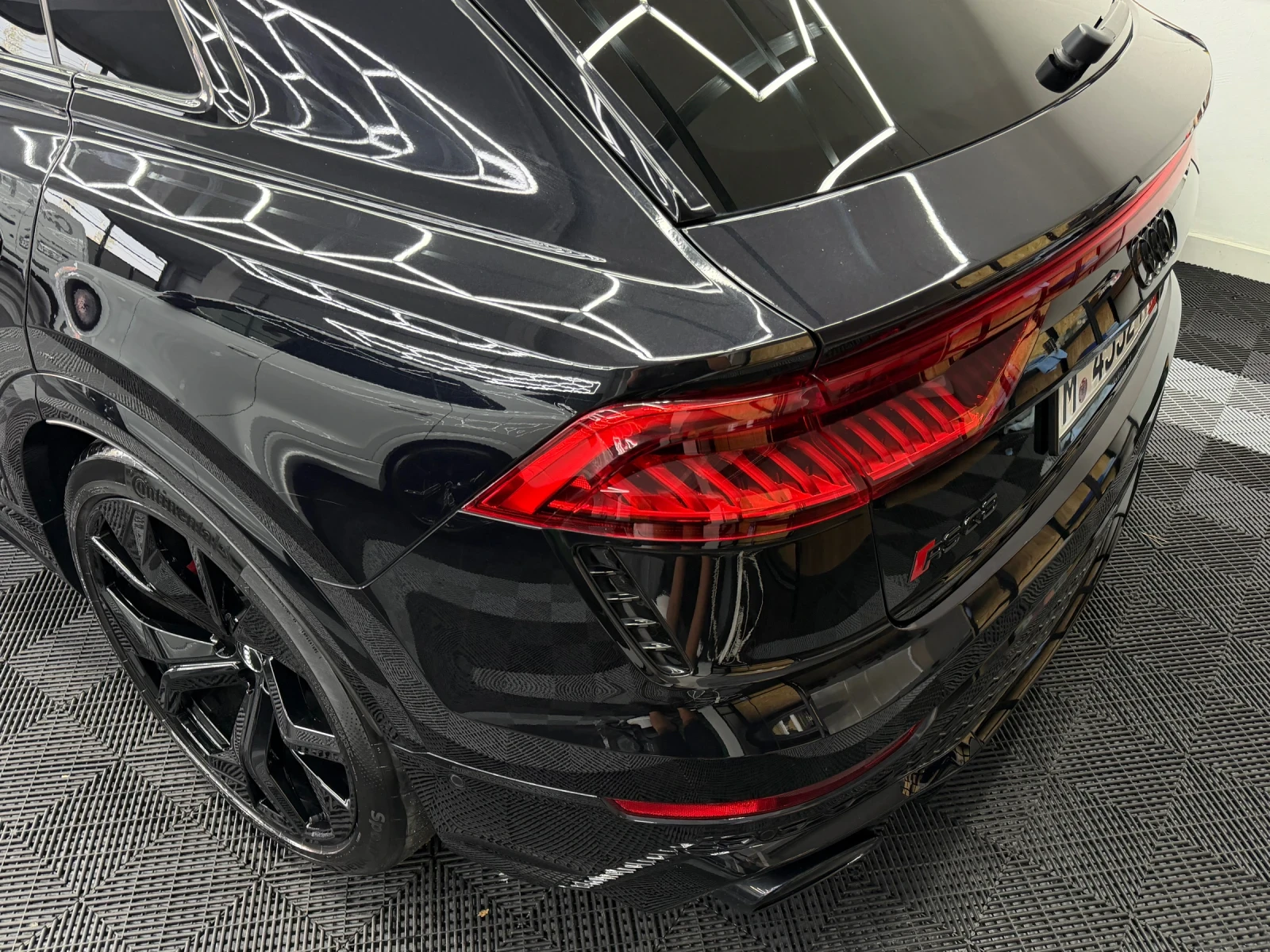 Audi RSQ8, снимка 6 - Автомобили и джипове - 56295442