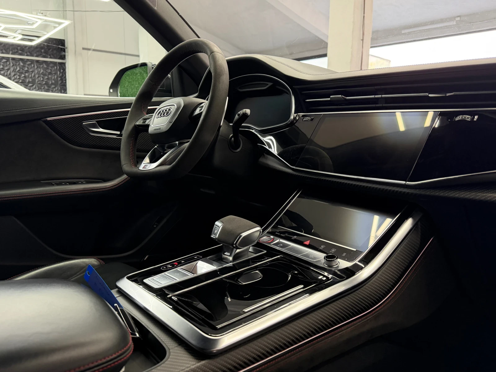 Audi RSQ8, снимка 8 - Автомобили и джипове - 56295442