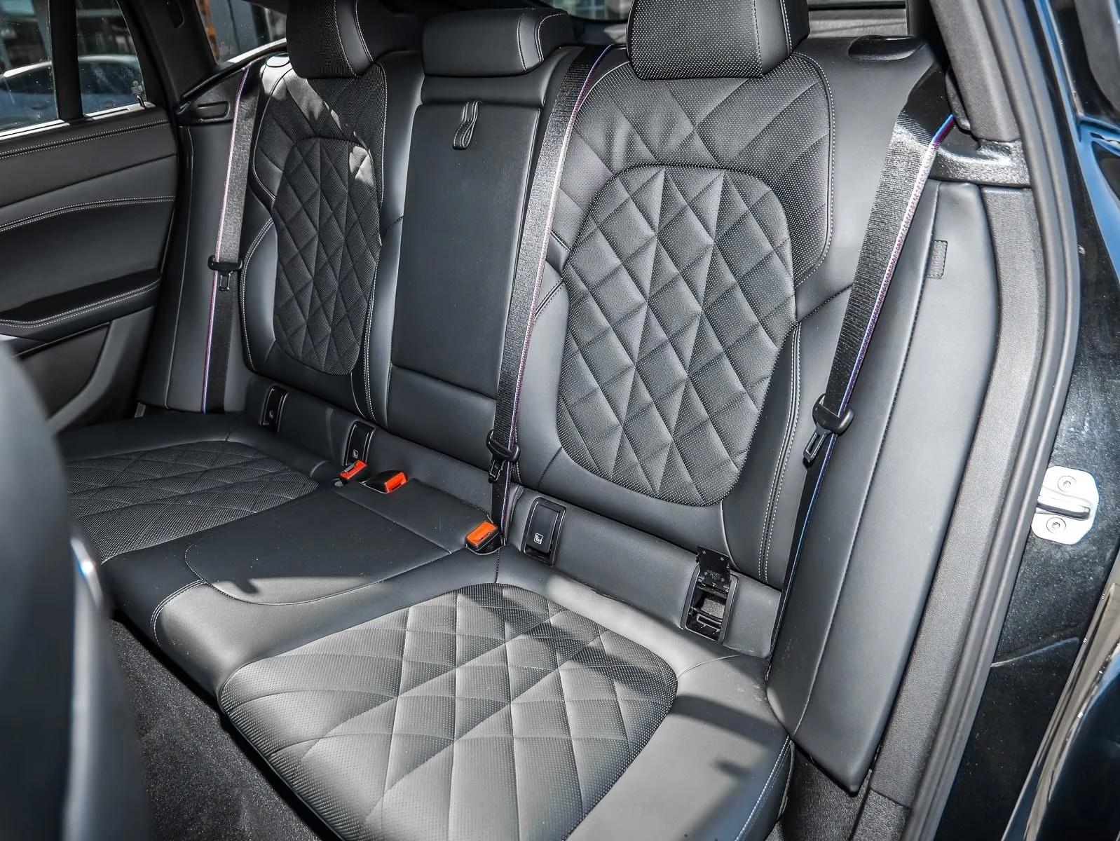 BMW X6 40d/xDrive/M-SPORT/HUD/PANO/360/ICONIC GLOW/ | Mobile.bg � ����������� 15
