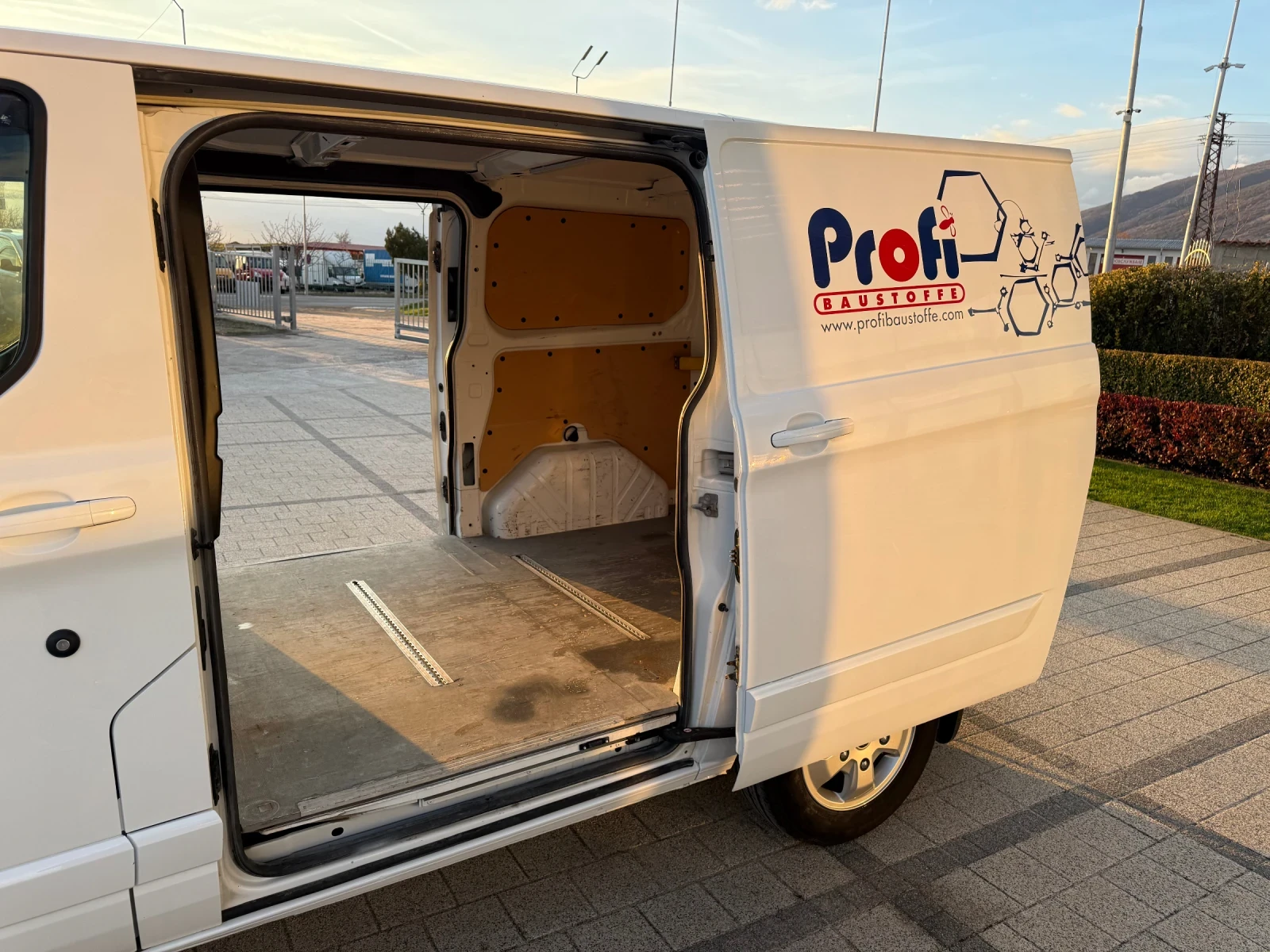 Ford Transit Custom 2.2TDCI 2 странични врати Климатик L1H1  - изображение 8