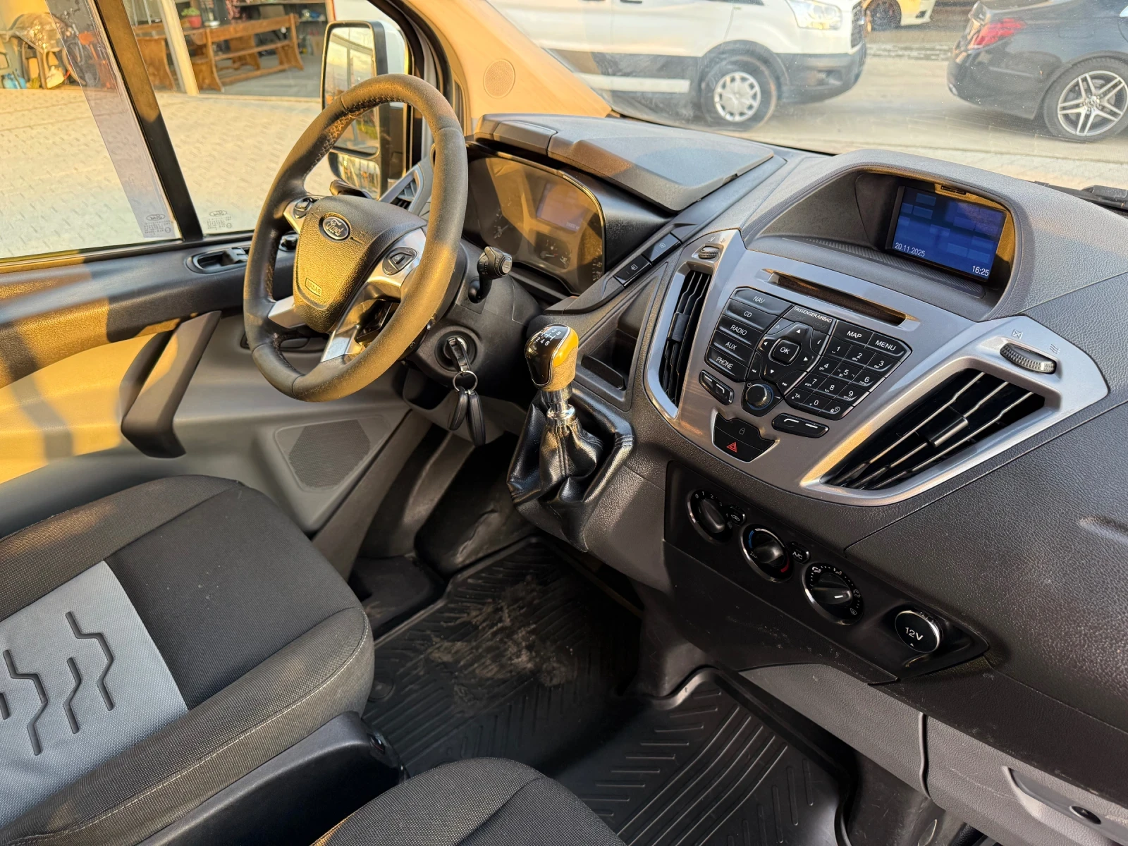 Ford Transit Custom 2.2TDCI 2 странични врати Климатик L1H1  - изображение 10