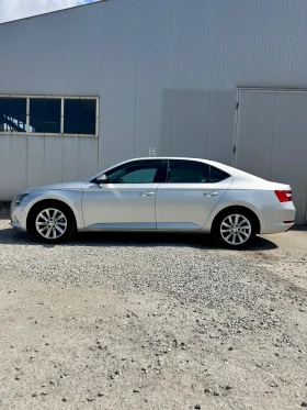 Skoda Superb, снимка 5