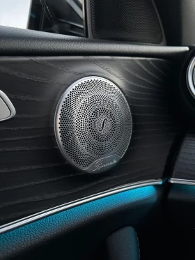 Mercedes-Benz E 200 AMG 42000km, снимка 14