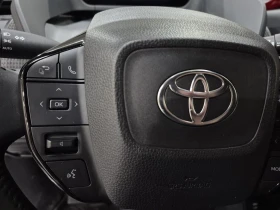 Toyota bZ4X LE FWD/Sunroof/Bluetooth, снимка 8