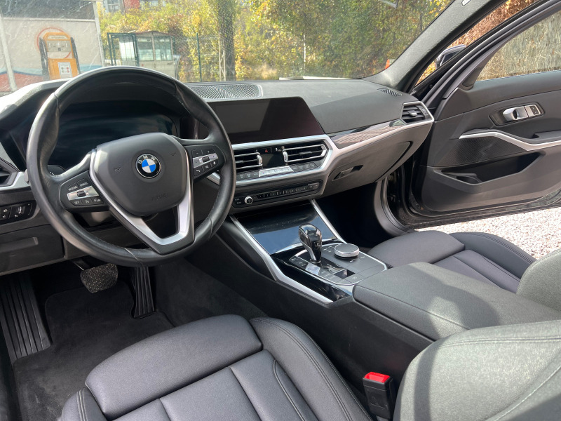 BMW 330 i xDrive*Sport Line*LED, снимка 7 - Автомобили и джипове - 46282176
