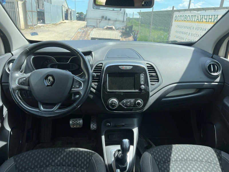 Renault Captur 1.2TCe, снимка 7 - Автомобили и джипове - 45625239