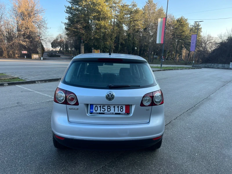 VW Golf Plus 1.6i* Xenon* Подгрев, снимка 6 - Автомобили и джипове - 48820996