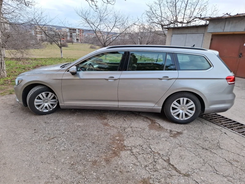 VW Passat 2.0TDi BLUMOTION , снимка 1 - Автомобили и джипове - 48896454