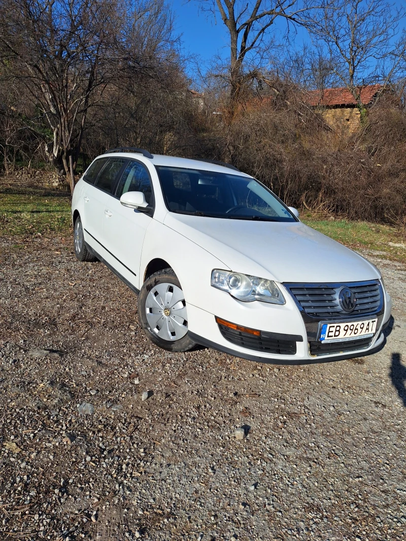 VW Passat, снимка 1 - Автомобили и джипове - 49508005