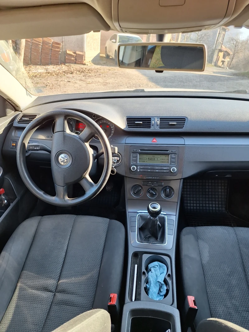 VW Passat, снимка 6 - Автомобили и джипове - 49508005