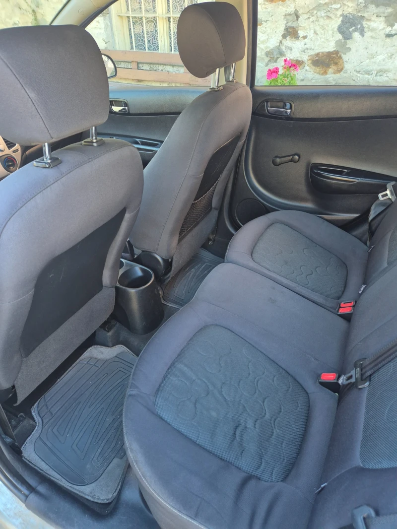 Hyundai I20, снимка 9 - Автомобили и джипове - 51828823