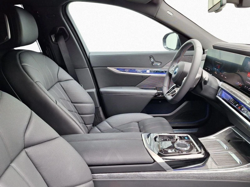 BMW i7 M70 XDRIVE EXECUTIVE B&W HEAD UP , снимка 10 - Автомобили и джипове - 52311520