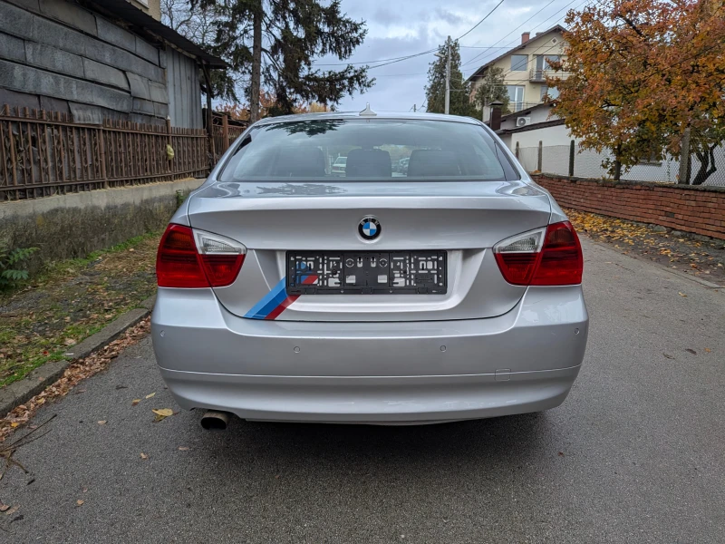 BMW 318 * XENON* 6СК.* CUPHOLDERS* КУКЛА* , снимка 6 - Автомобили и джипове - 52346742