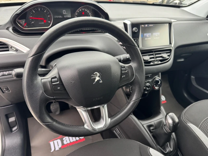 Peugeot 208 1.4hdi, снимка 13 - Автомобили и джипове - 52445817