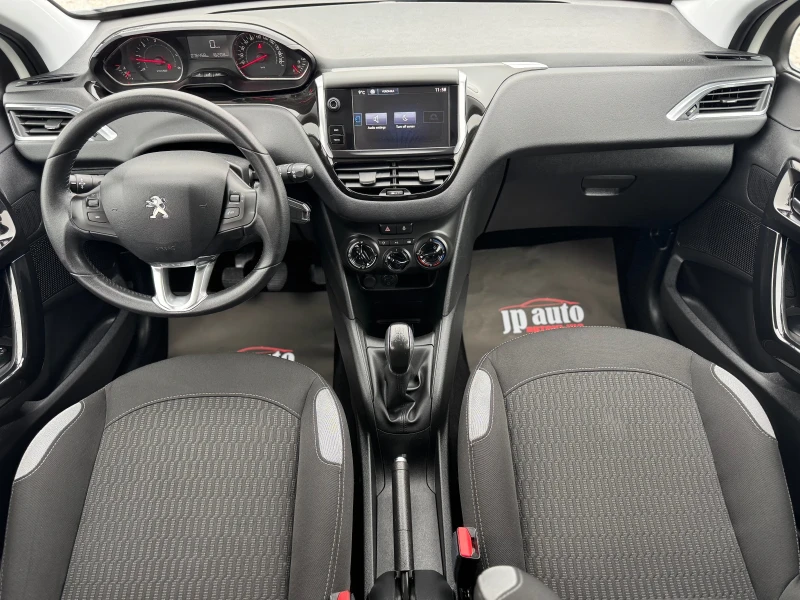 Peugeot 208 1.4hdi, снимка 11 - Автомобили и джипове - 52445817