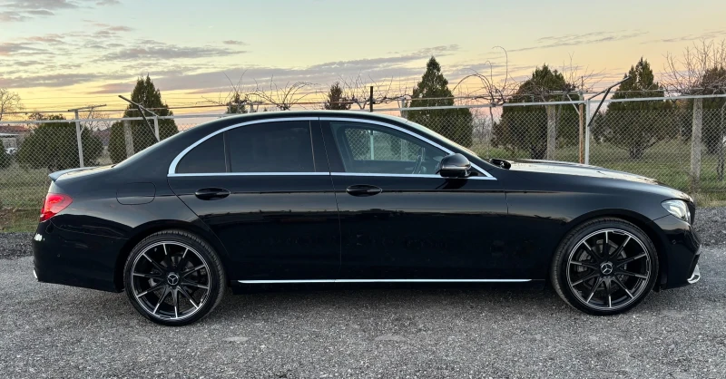 Mercedes-Benz E 200 AMG 42000km, снимка 4 - Автомобили и джипове - 52773655