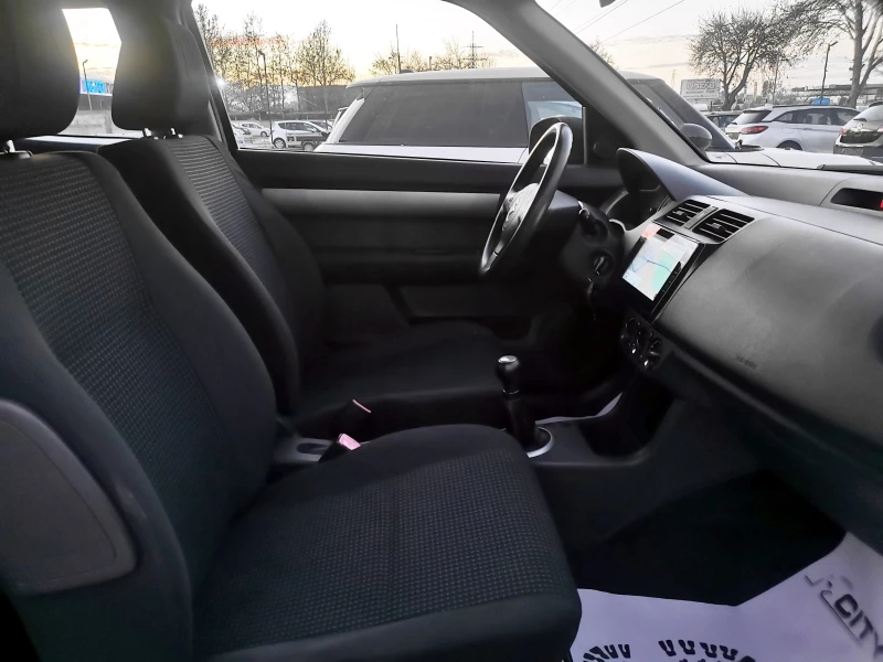 Suzuki Swift 1.3, снимка 13 - Автомобили и джипове - 52838436
