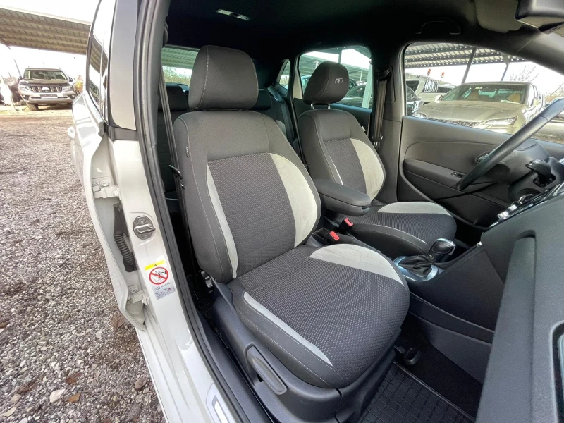 VW Polo 1.2TSI/Automatic/R Line/, снимка 16 - Автомобили и джипове - 52838834