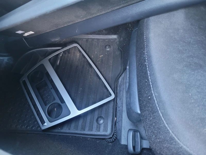 Skoda Octavia 1.6 TDI, снимка 7 - Автомобили и джипове - 53036920