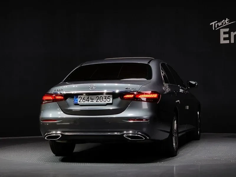 Mercedes-Benz E 350 4MATIC AVANTGARDE, снимка 4 - Автомобили и джипове - 55796056