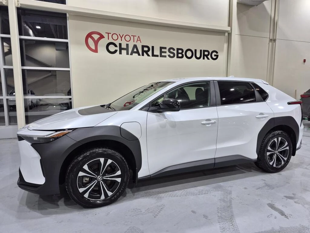 Toyota bZ4X LE FWD/Sunroof/Bluetooth, снимка 1