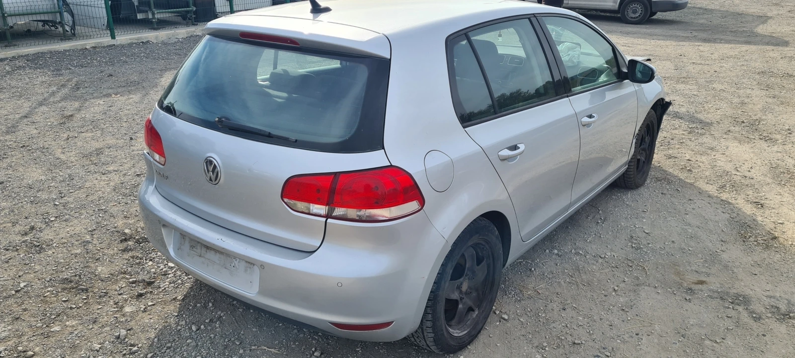 VW Golf 1.6TDI 5скорости - изображение 9