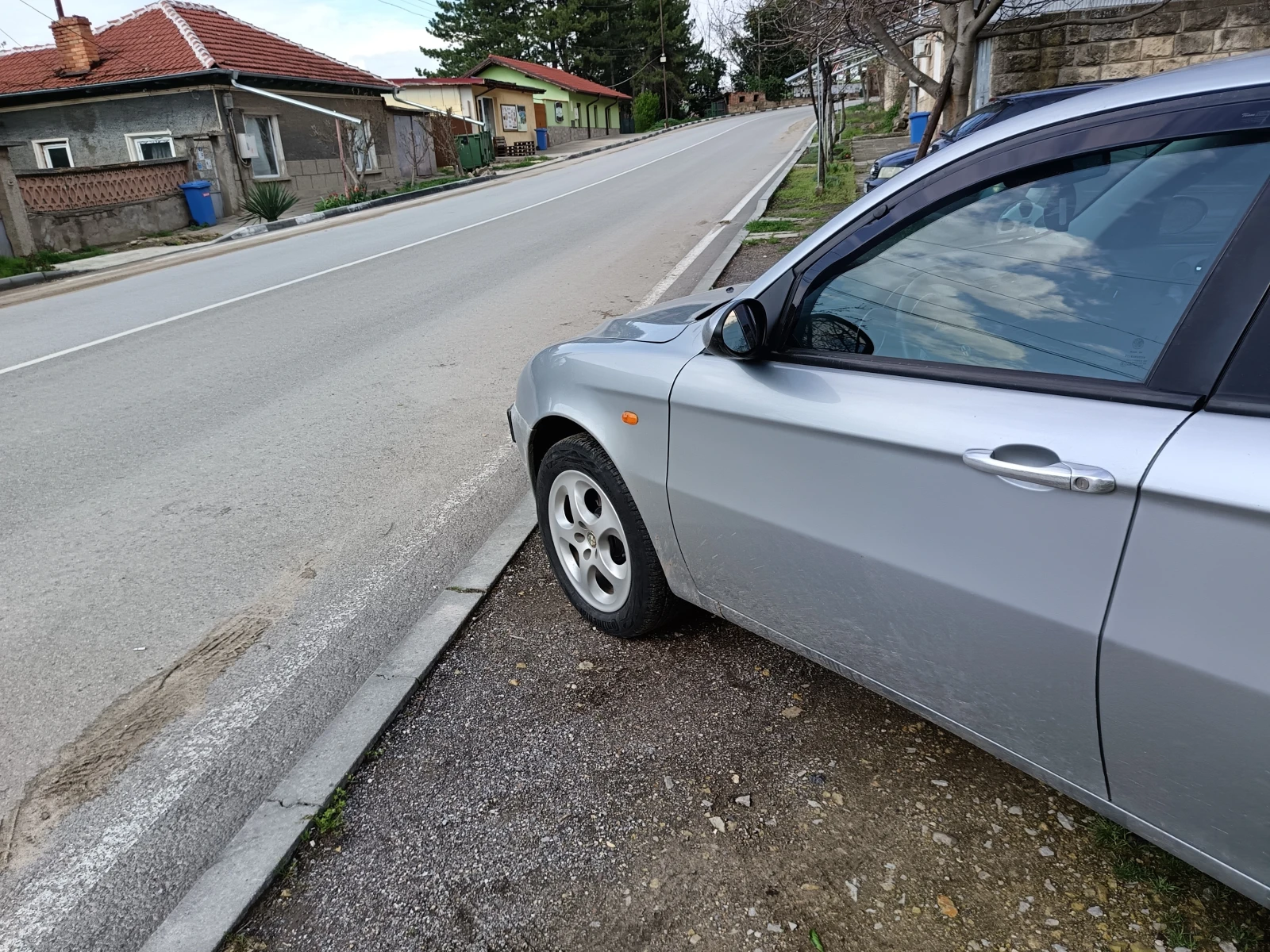 Alfa Romeo 147 1.9 - изображение 6