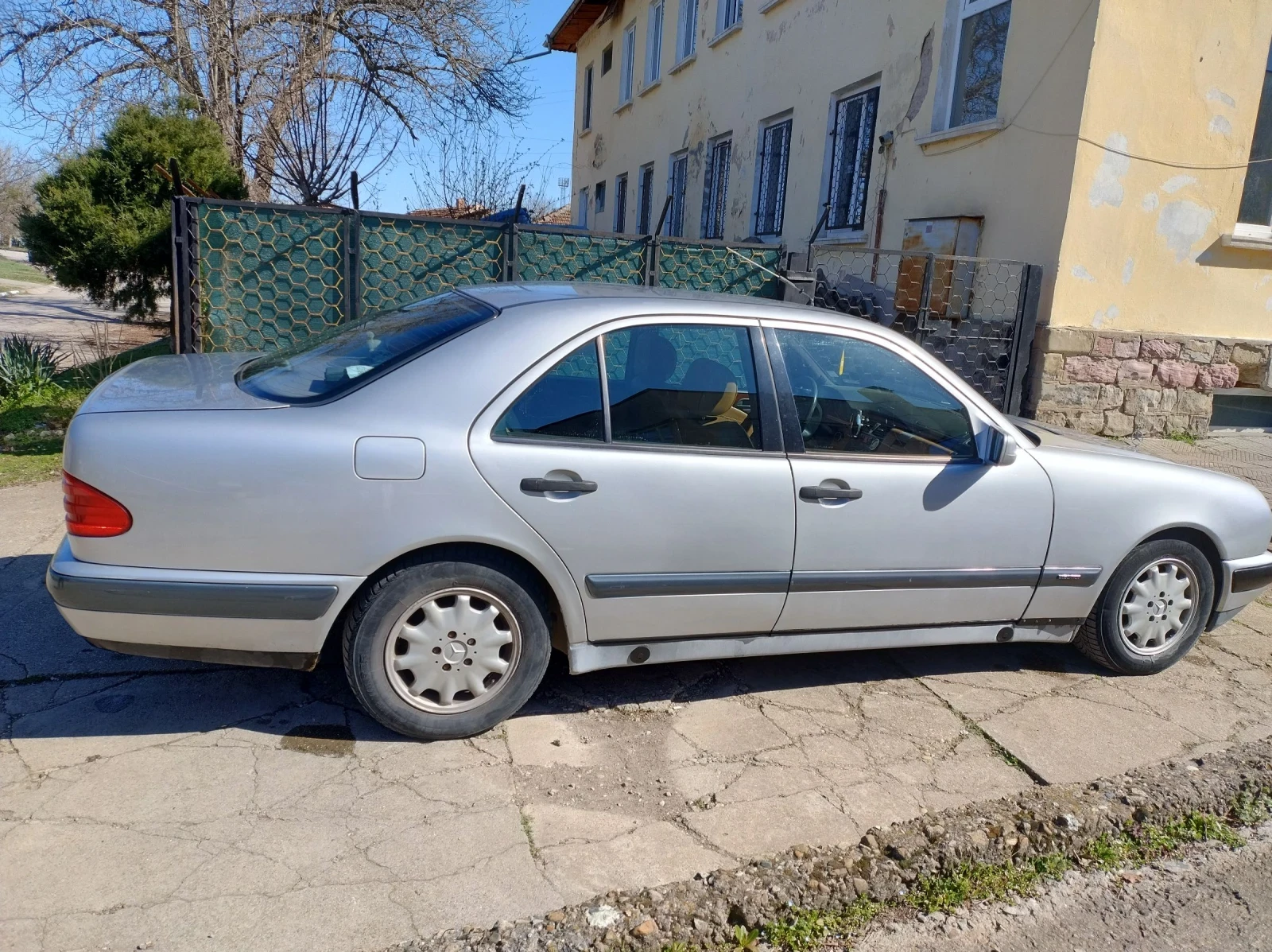 Mercedes-Benz 290 E290 - изображение 5