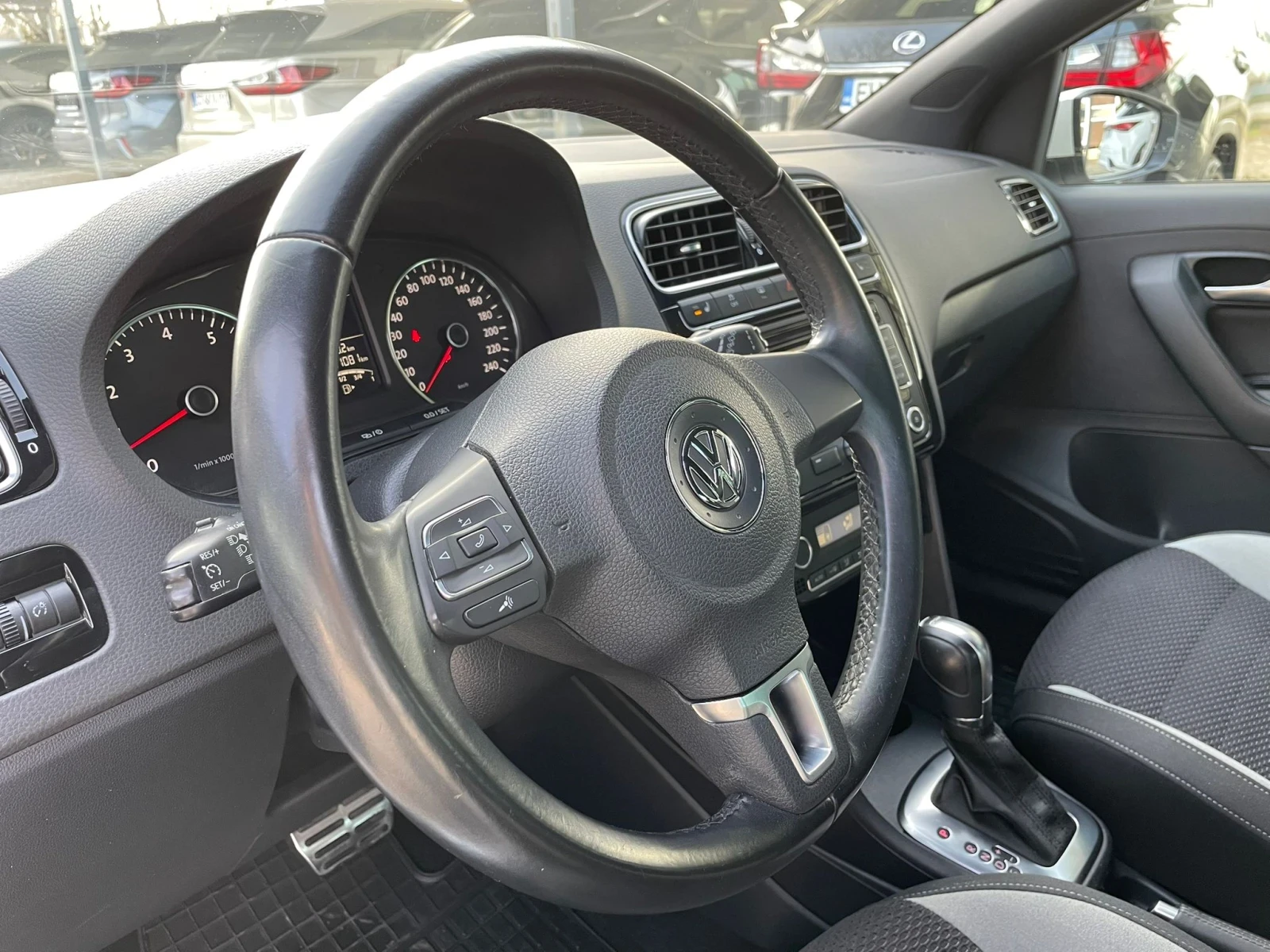 VW Polo 1.2TSI/Automatic/R Line/ | Mobile.bg � ����������� 11