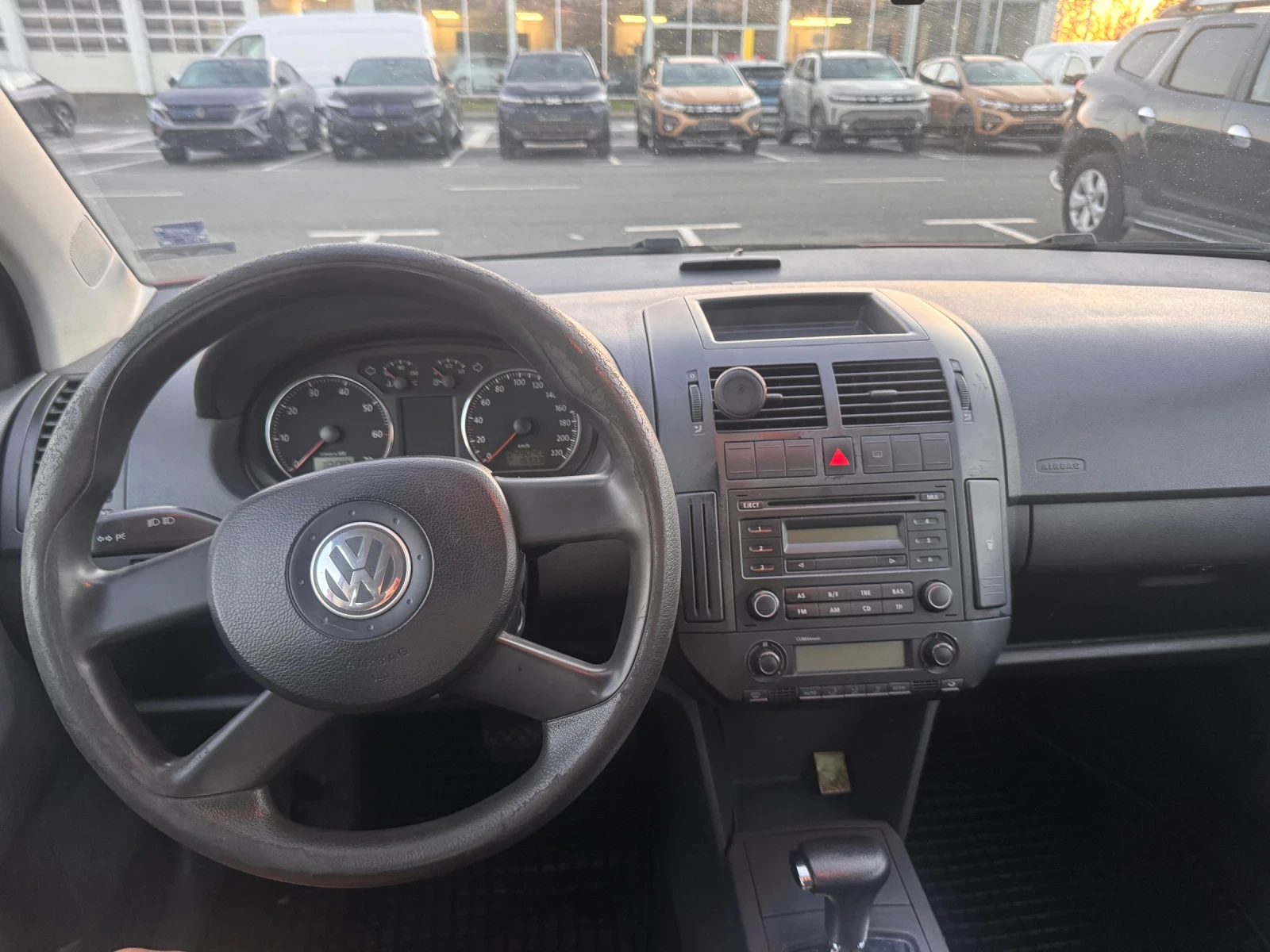 VW Polo, снимка 12 - Автомобили и джипове - 53703693