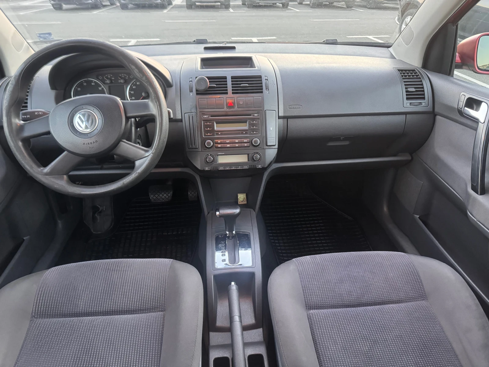 VW Polo, снимка 11 - Автомобили и джипове - 53703693