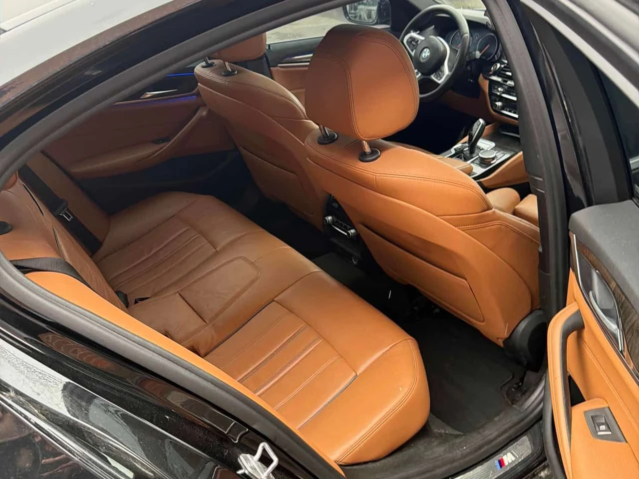 BMW 530 * 530i xDrive * ПОДГРЕВ * КЛИП НА МОТОРА, снимка 11 - Автомобили и джипове - 53867241