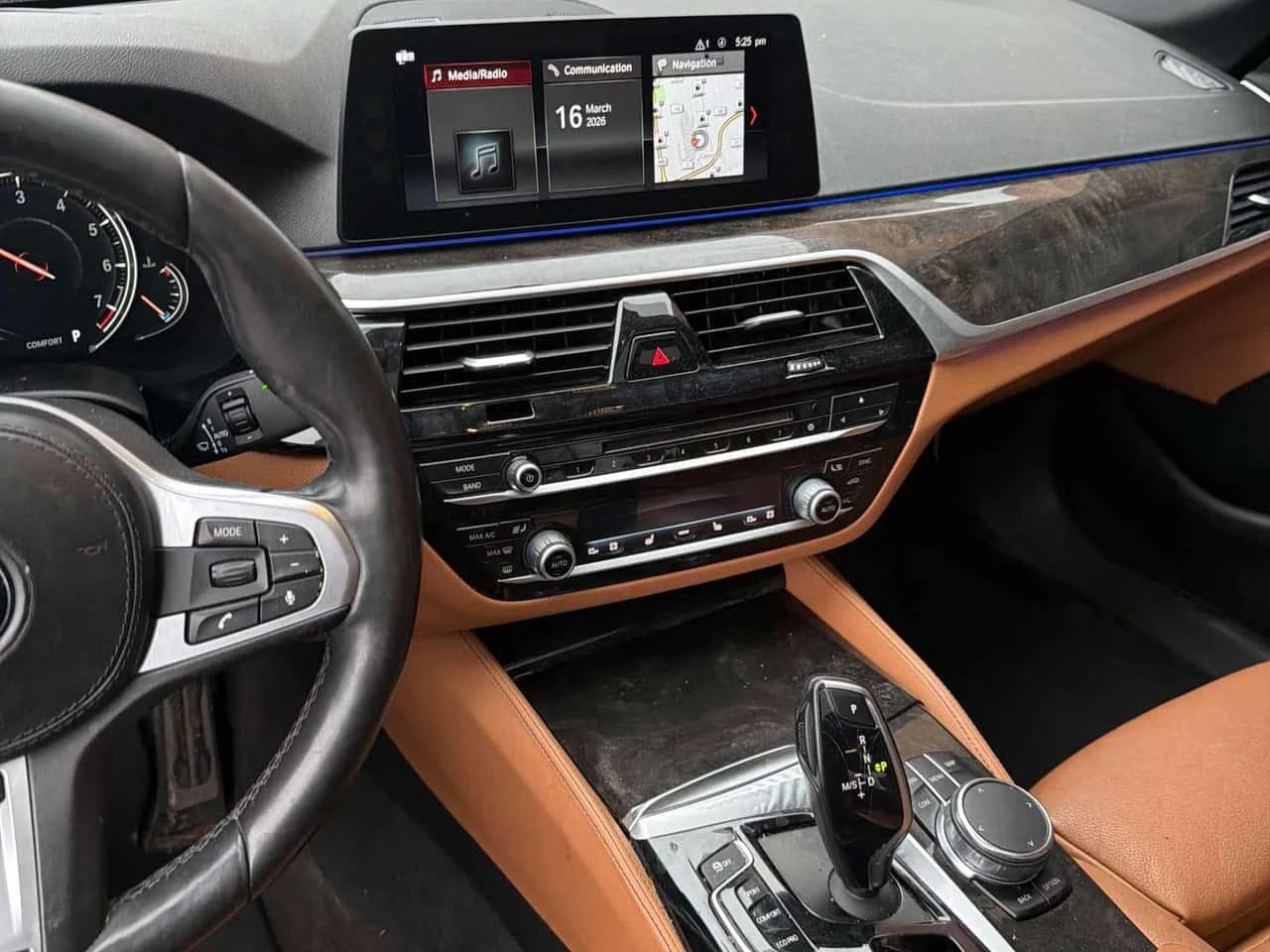 BMW 530 * 530i xDrive * ПОДГРЕВ * КЛИП НА МОТОРА, снимка 9 - Автомобили и джипове - 53867241