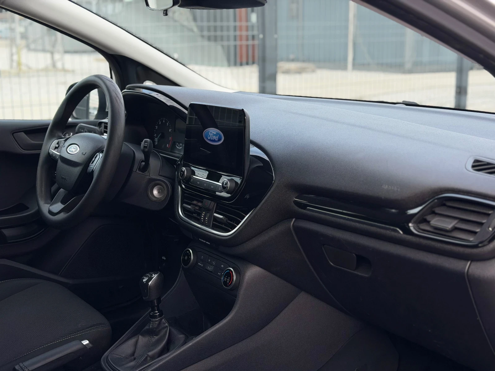 Ford Fiesta 1.0 EcoBoost / NAVI / LANE ASSIST , снимка 8 - Автомобили и джипове - 54043773