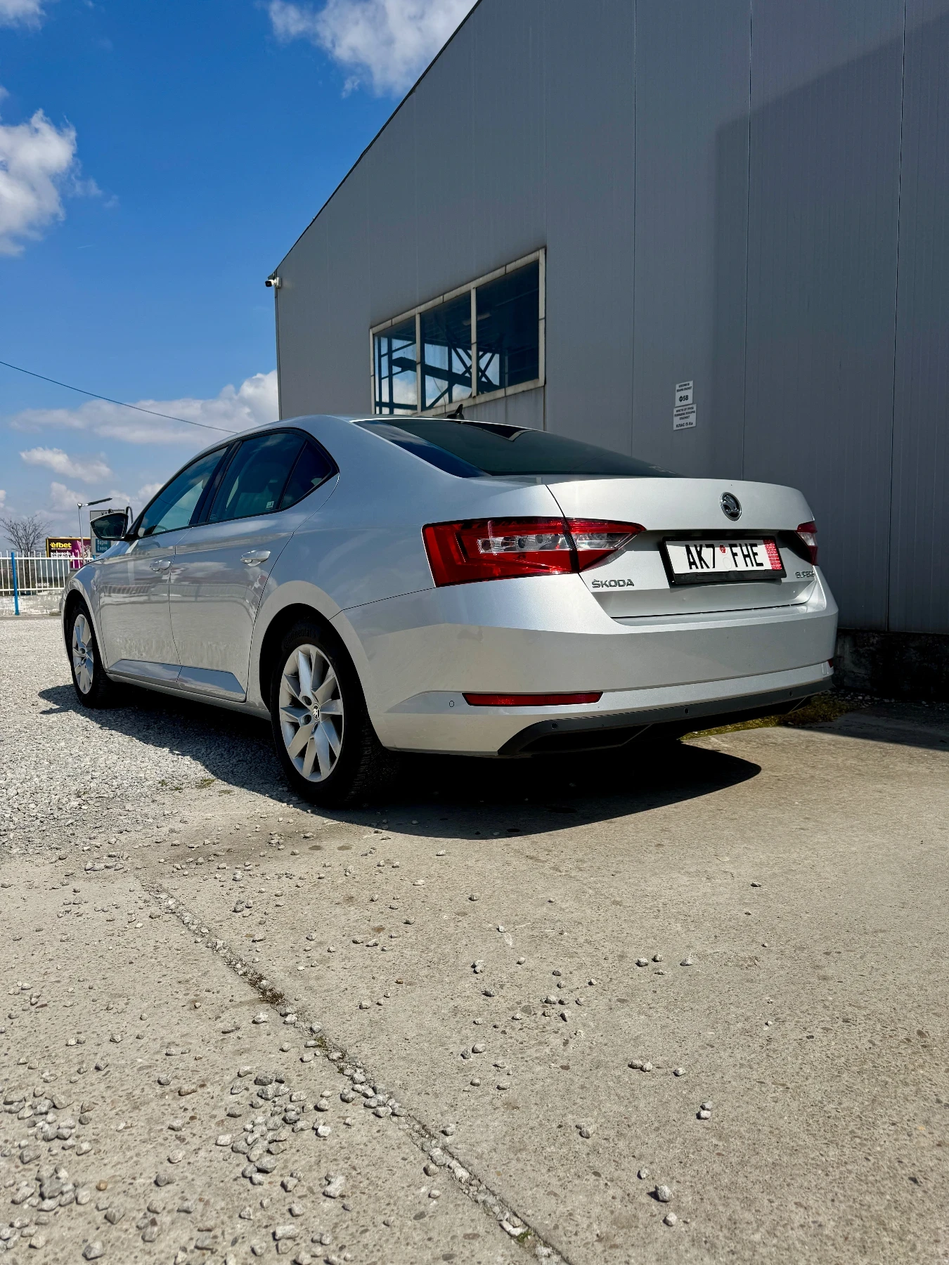 Skoda Superb, снимка 3 - Автомобили и джипове - 54172146