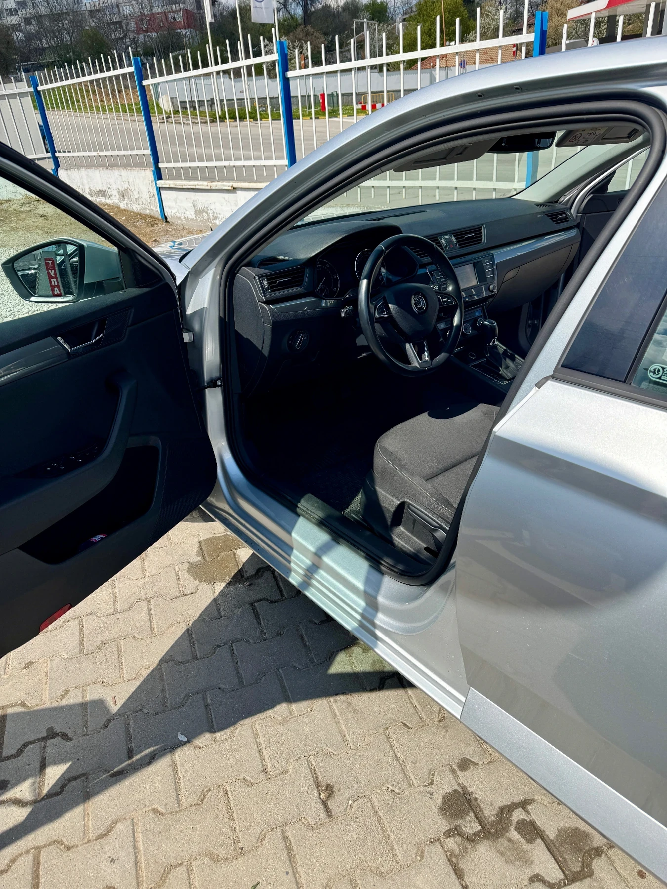 Skoda Superb, снимка 14 - Автомобили и джипове - 54172146