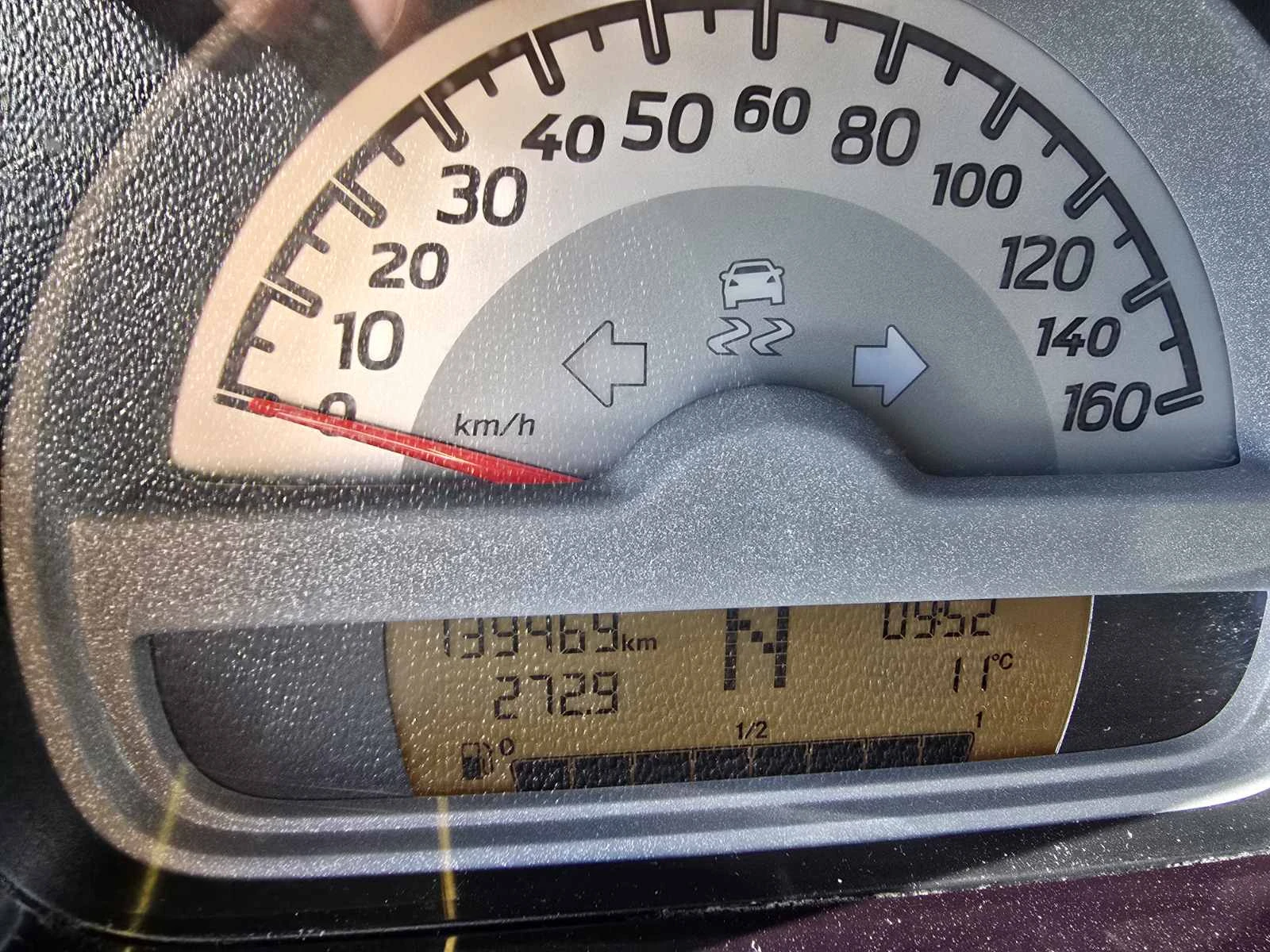 Smart Fortwo 1.0i АВТОМАТИК КЛИМАТИК, снимка 14 - Автомобили и джипове - 54242510