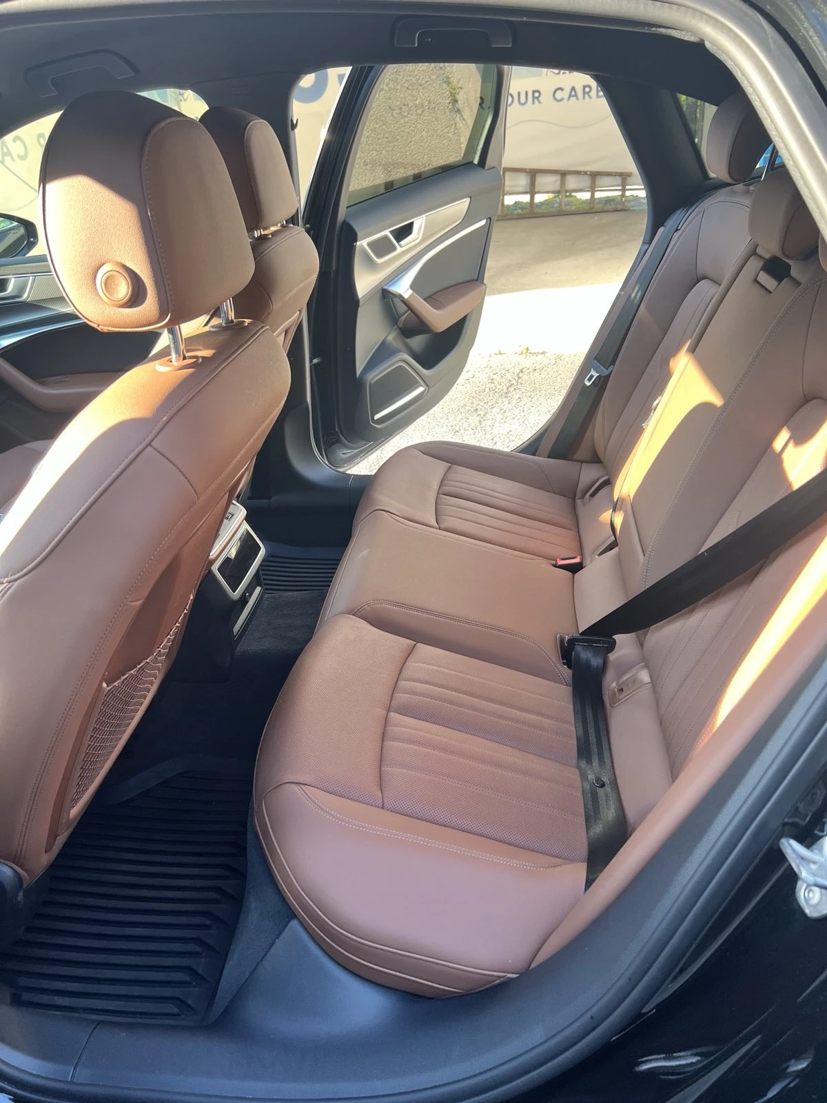 Audi A6 Limousine Advanced 40 TDI, снимка 14 - Автомобили и джипове - 54432063