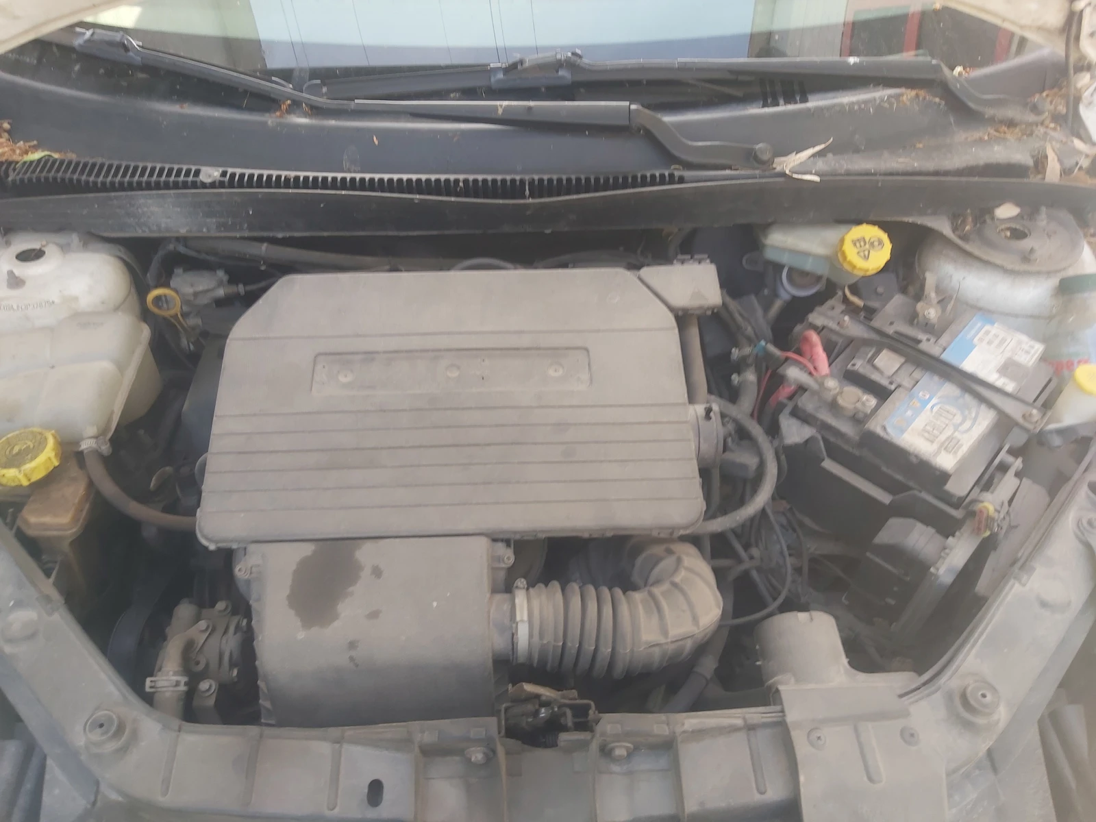 Ford Fiesta 1.3 Верига, снимка 10 - Автомобили и джипове - 54610837