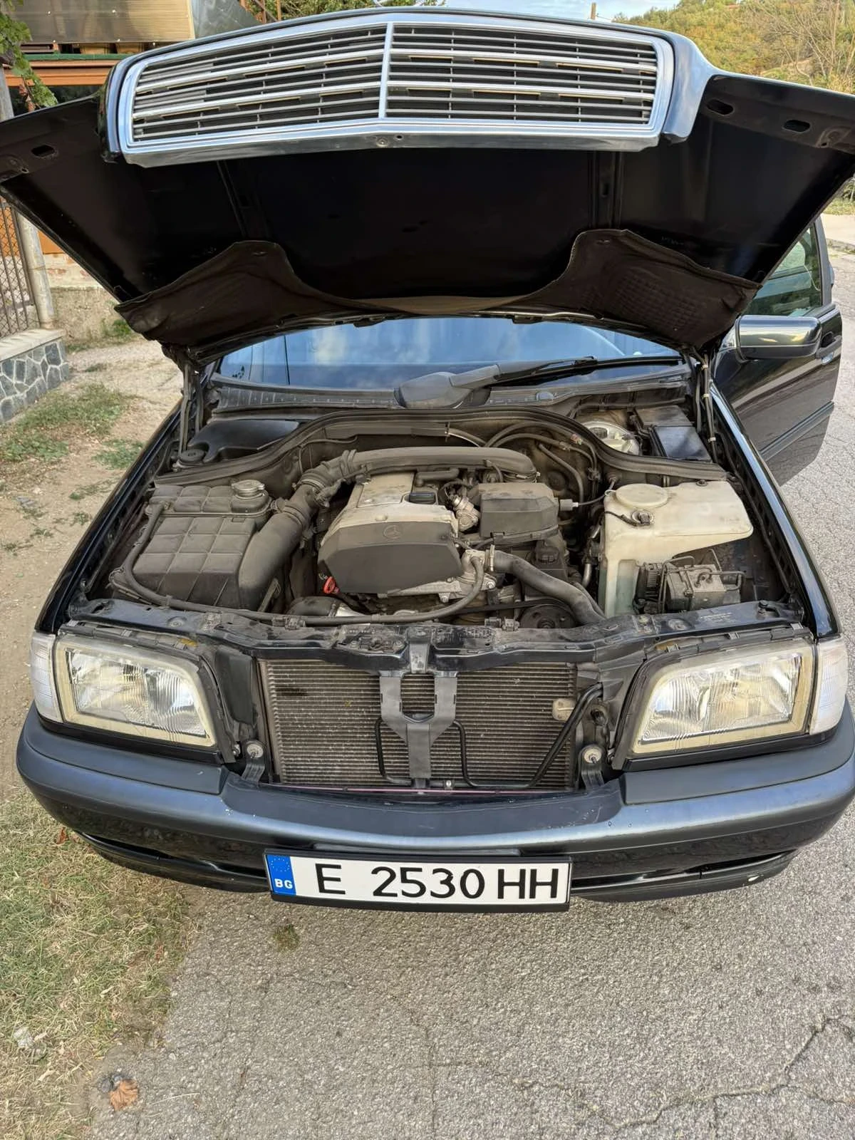 Mercedes-Benz C 180, снимка 9 - Автомобили и джипове - 54646982