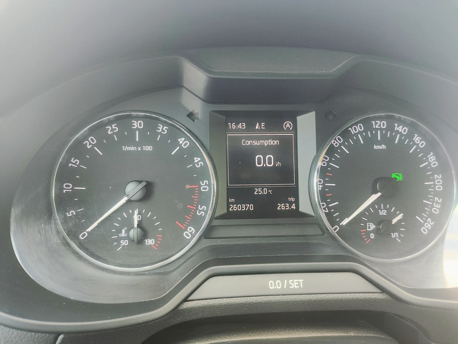 Skoda Octavia, снимка 9 - Автомобили и джипове - 54681548