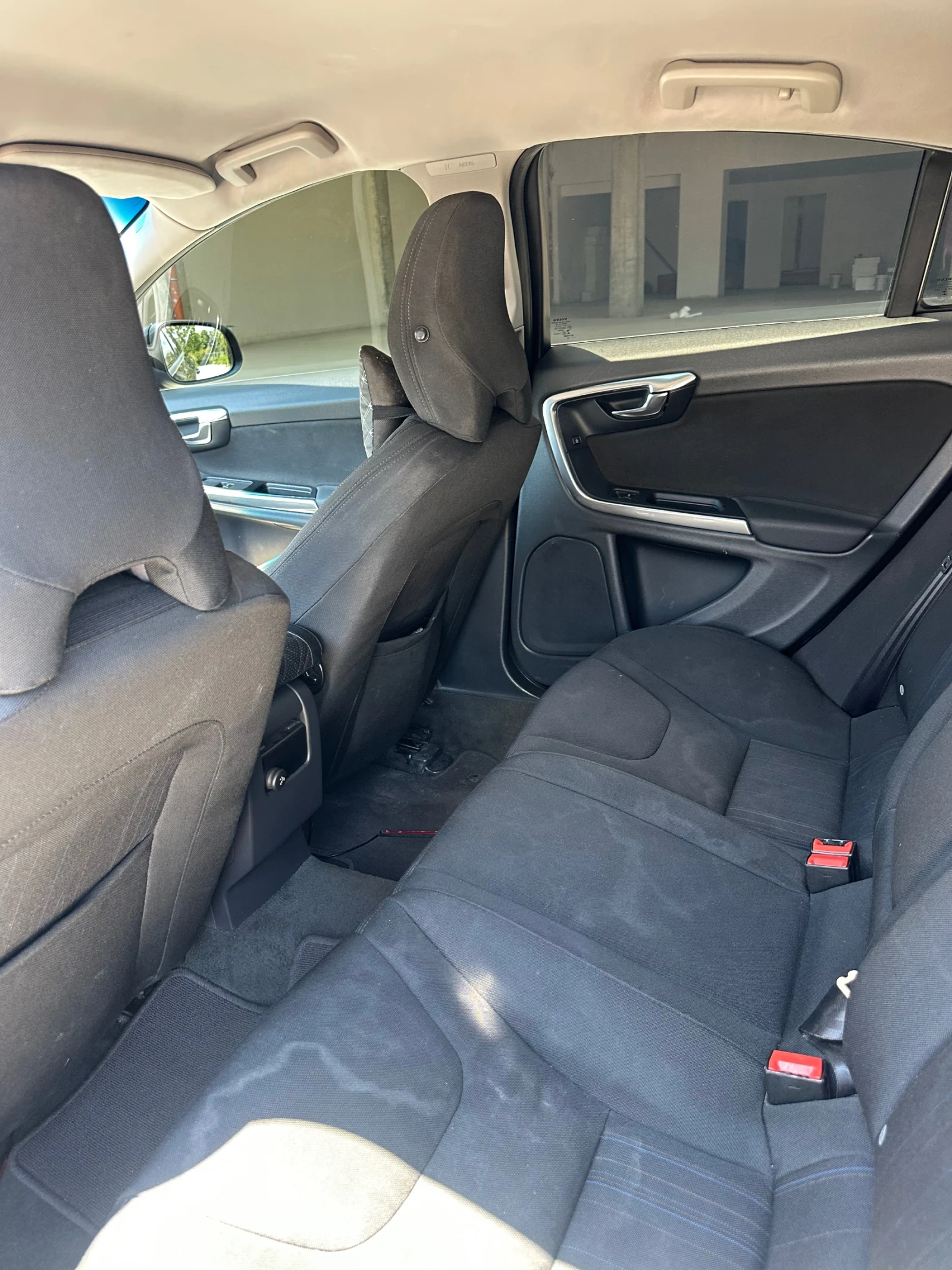 Volvo S60, снимка 4 - Автомобили и джипове - 54996007