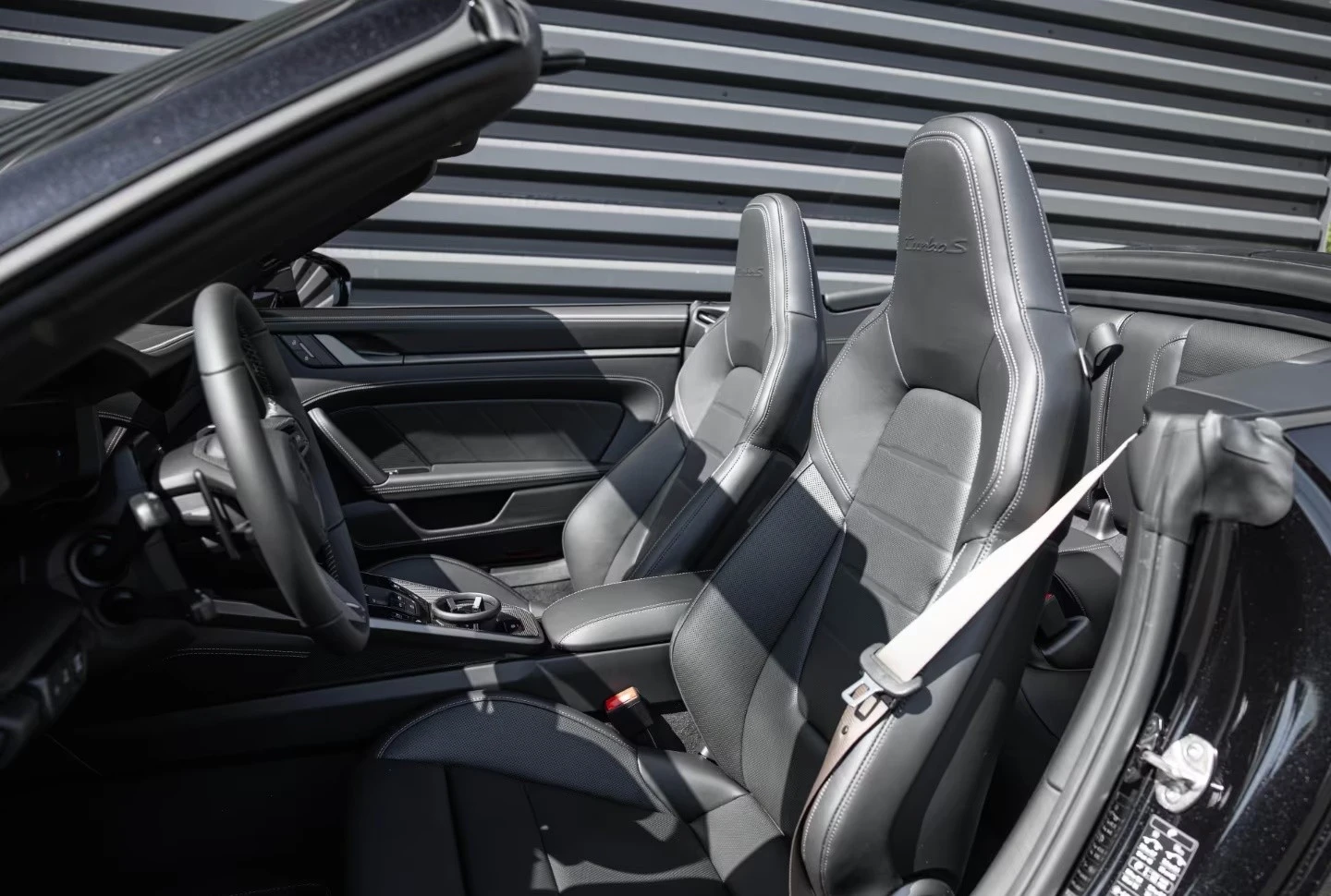 Porsche 911 992 / TURBO S / CERAMIC / LIFT / BOSE / HD MATRIX, снимка 10 - Автомобили и джипове - 55085176