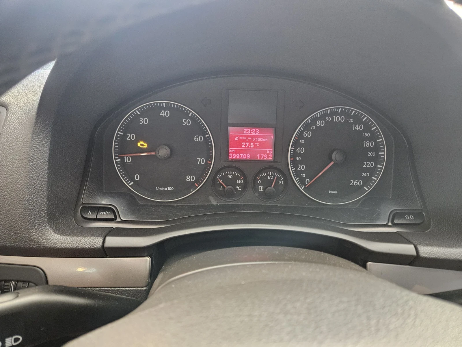 VW Golf 1.6FSI  115кс., снимка 5 - Автомобили и джипове - 56045504