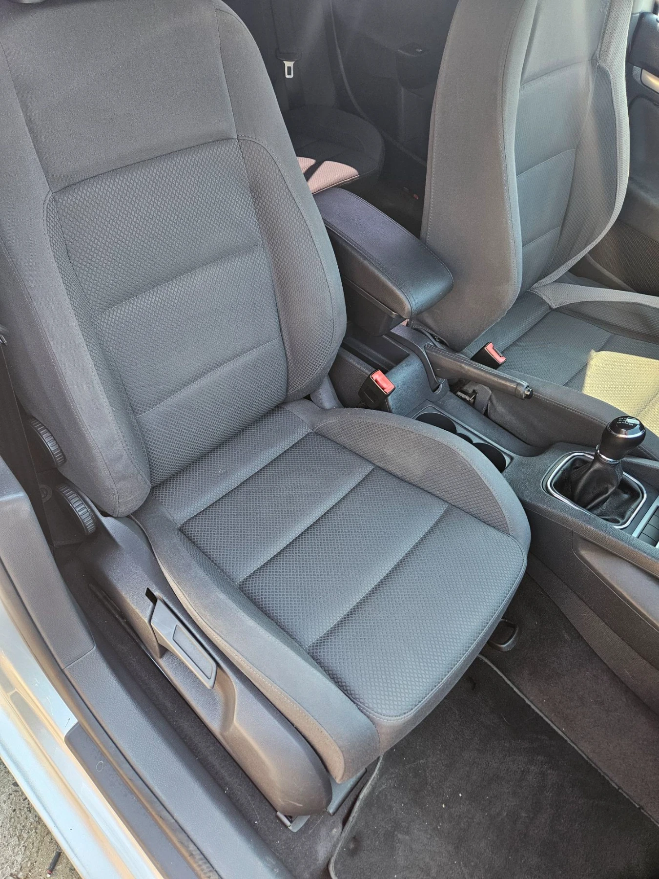 VW Golf 1.6FSI  115кс., снимка 7 - Автомобили и джипове - 56045504