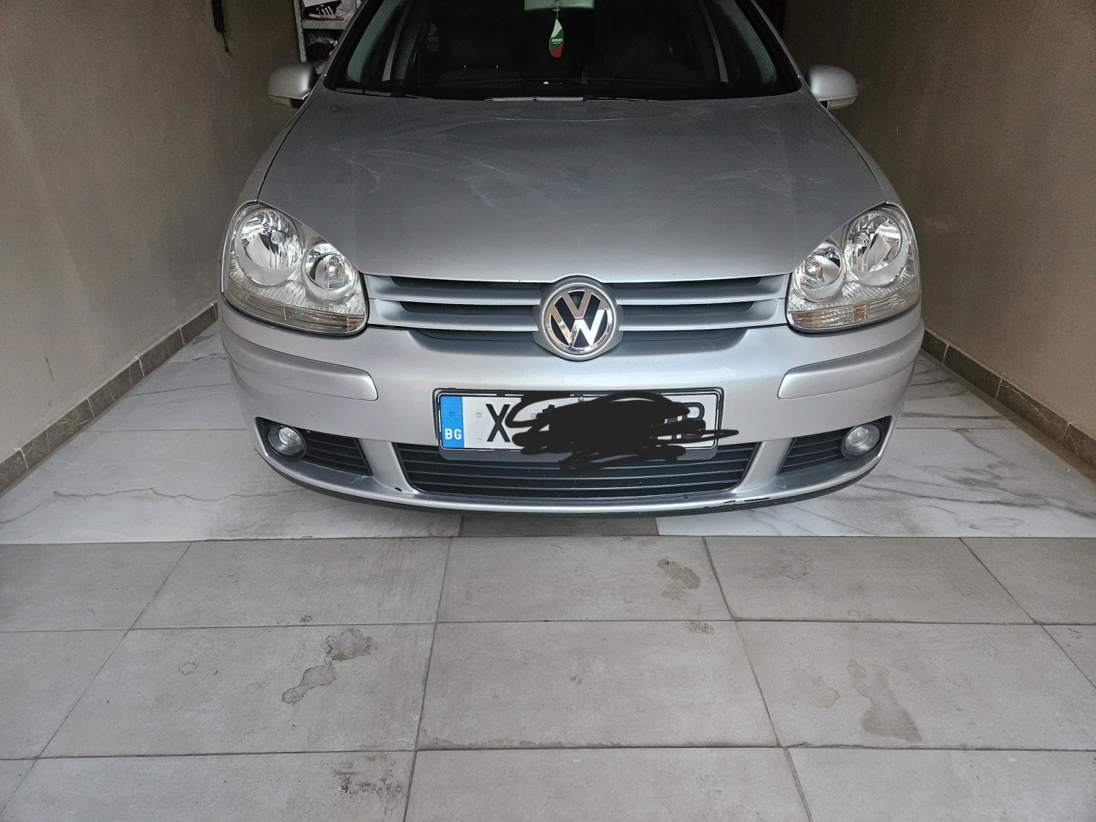 VW Golf 1.6FSI  115кс.
